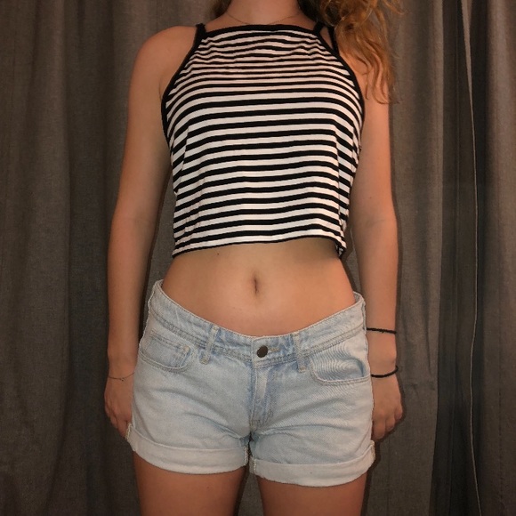 DENIM SHORTS - Picture 2 of 3